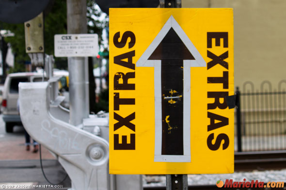 extras-sign